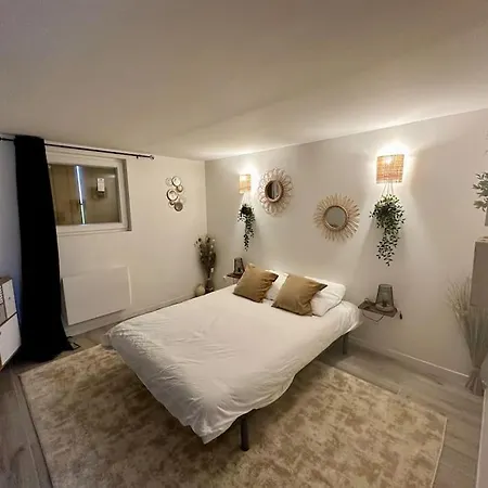 Confortable Centre De Apartment *